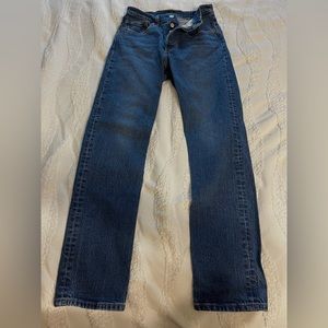 LEVIS WOMENS DARK BLUE JEANS